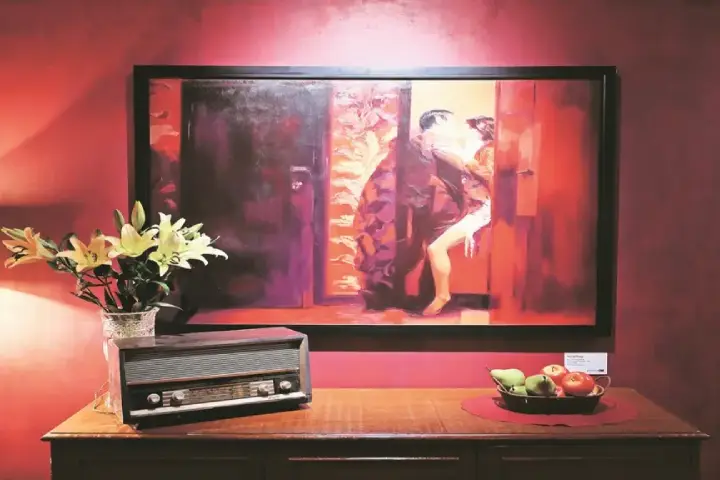 Portrait of love: Varad Bang captures the tender ache of longing on linen